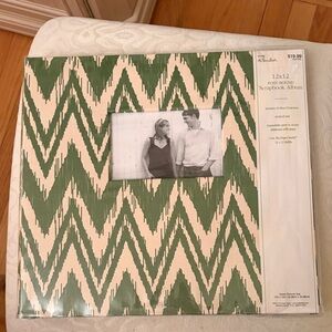 NWT Green and White Scrapbook Album